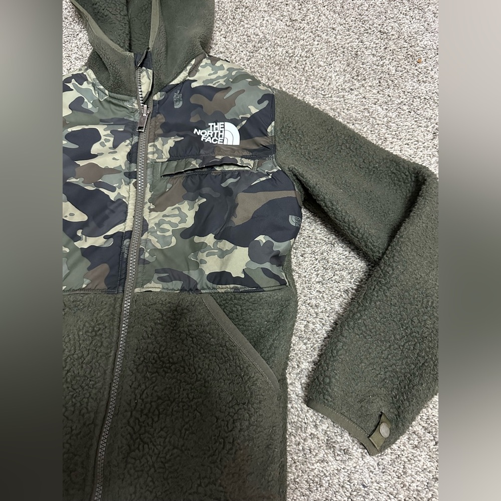 Kids The North Face Jacket size 10